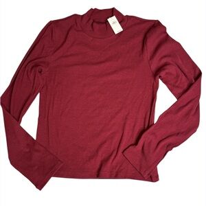 Gap Burgundy Cropped Modern Turtleneck – L (NWT)